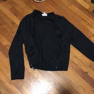 Breathable windbreaker jacket